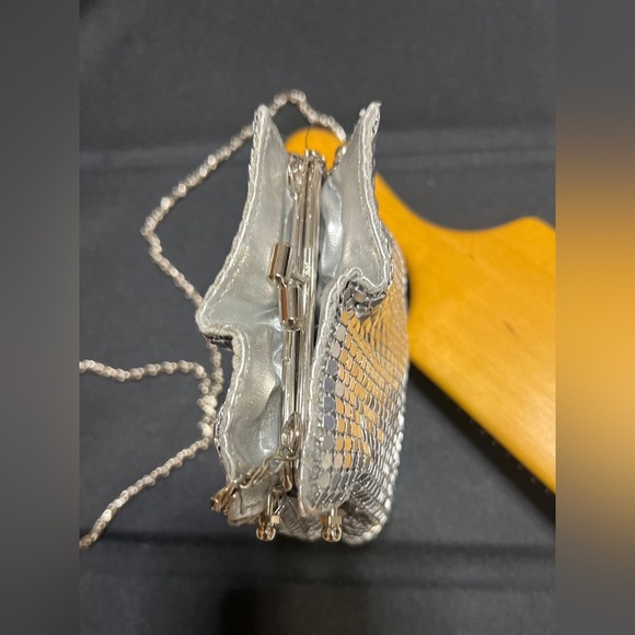 Vintage Silver Mesh Evening Bag with Chain Strap - Picture 3 of 3